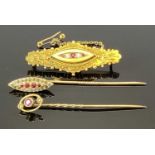 VICTORIAN 15CT GOLD & OTHER JEWELLERY ITEMS (3) - to include a Chester 1894 bar brooch with two