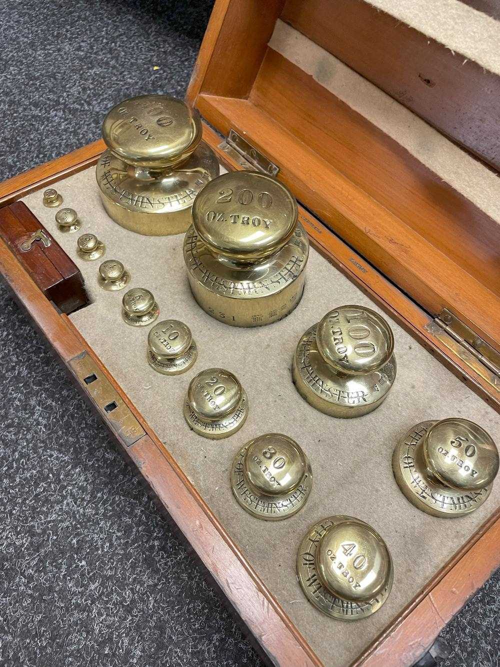 SET 'CITY OF WESTIMNISTER' / 'LONDON COUNTY COUNCIL' BRASS BULLION WEIGHTS, L. Oertling, from 300 - Image 8 of 17