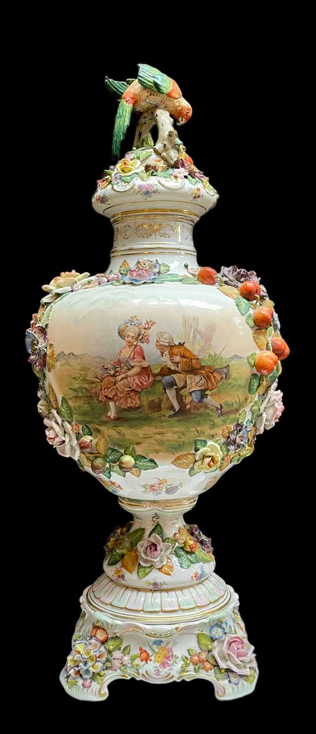LARGE SITZENDORF PORCELAIN VASE, COVER & STAND, 19th Century, printed with vignettes of flowers - Image 5 of 8