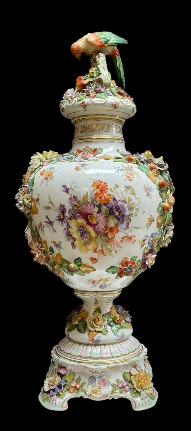 LARGE SITZENDORF PORCELAIN VASE, COVER & STAND, 19th Century, printed with vignettes of flowers - Image 2 of 8