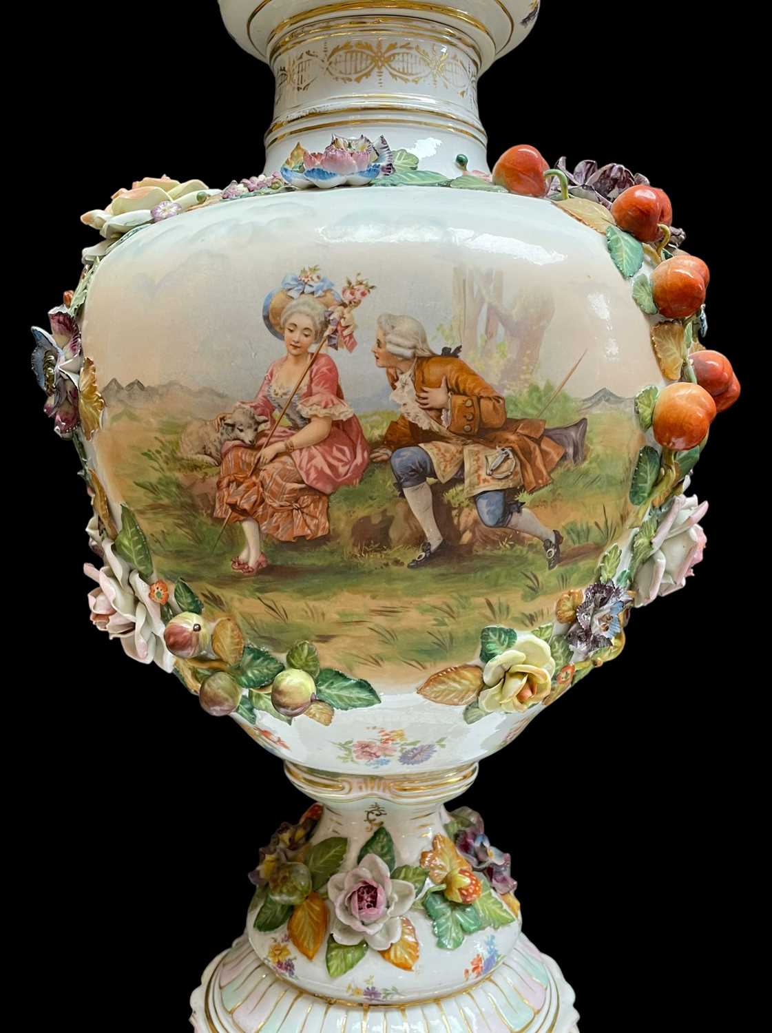 LARGE SITZENDORF PORCELAIN VASE, COVER & STAND, 19th Century, printed with vignettes of flowers - Image 6 of 8