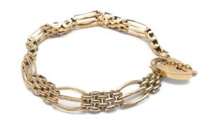 9CT GOLD BRICK & GATE BRACELET, having heart shaped padlock, 19.7gms Provenance: deceased estate