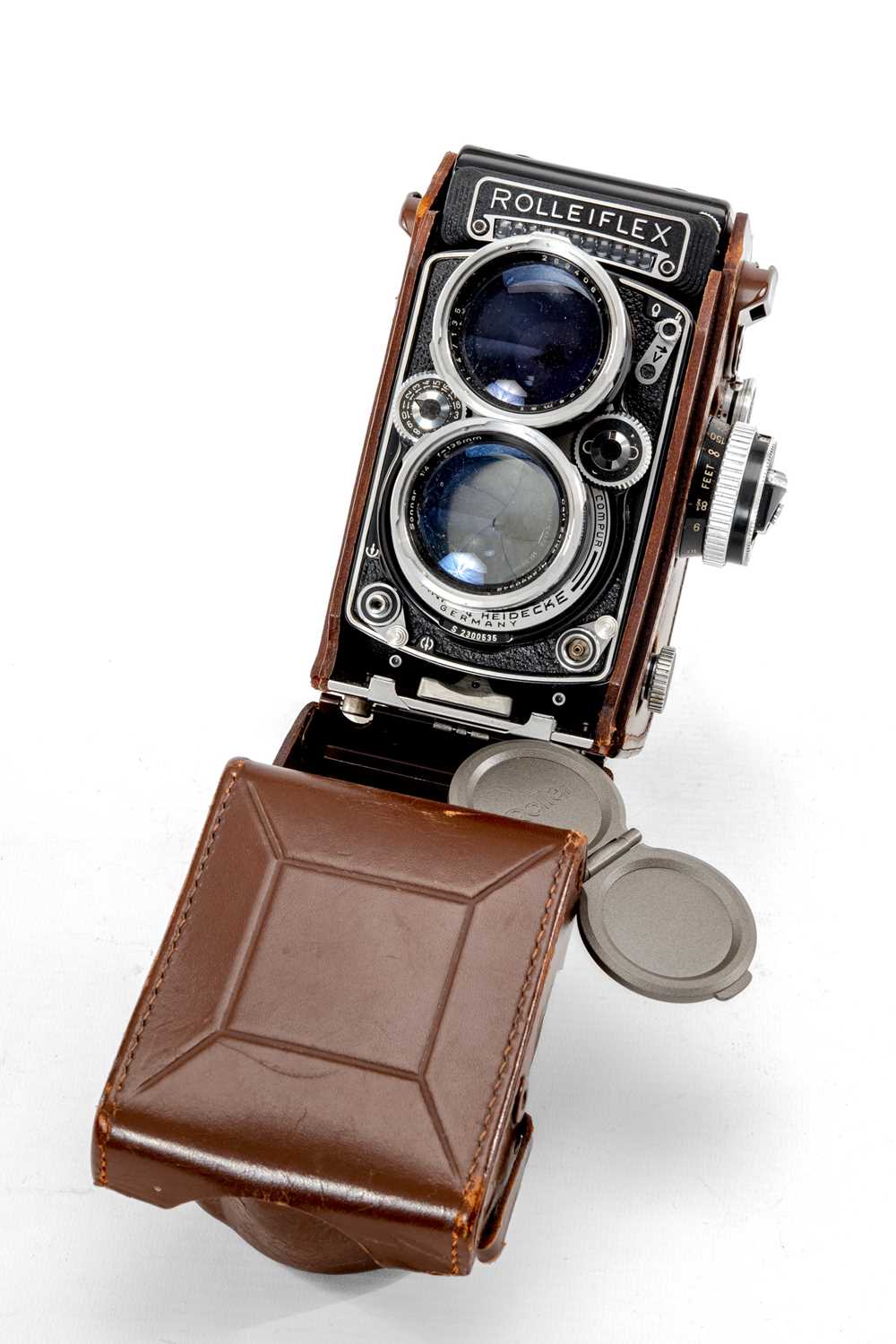A ROLLEI F&H TELE-ROLLEIFLEX MEDIUM FORMAT CAMERA - black, serial no. 2300535, with Carl Zeiss - Image 2 of 2