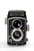 A ROLLEI F&H ROLLEICORD 3.5F MEDIUM FORMAT CAMERA - black, serial no. 1901602, with a Schneider-