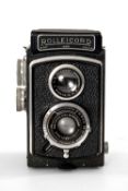 A ROLLEICORD 4.5F MEDIUM FORMAT CAMERA - black, serial no. 612118, with Carl Zeiss Jena, Triotar f/