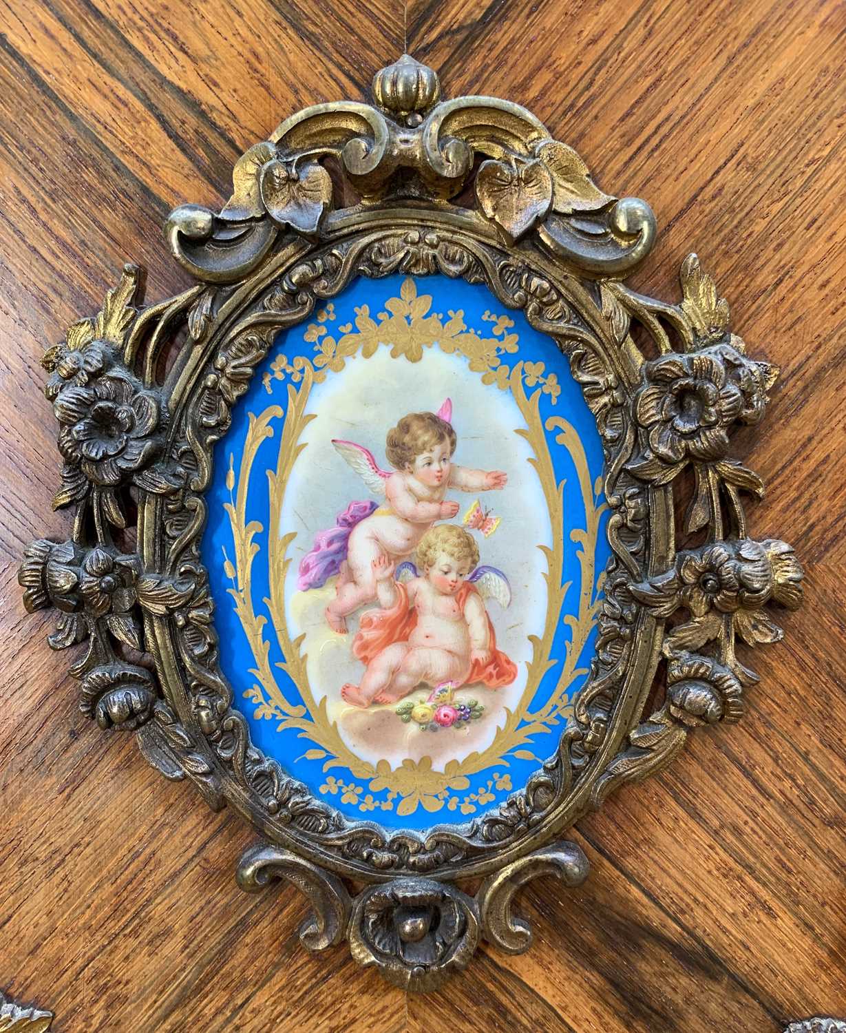 GOOD PORCELAIN & GILT BRONZE MOUNTED BONHEUR DU JOUR, 19th Century, in kingwood and rosewood with - Image 6 of 12