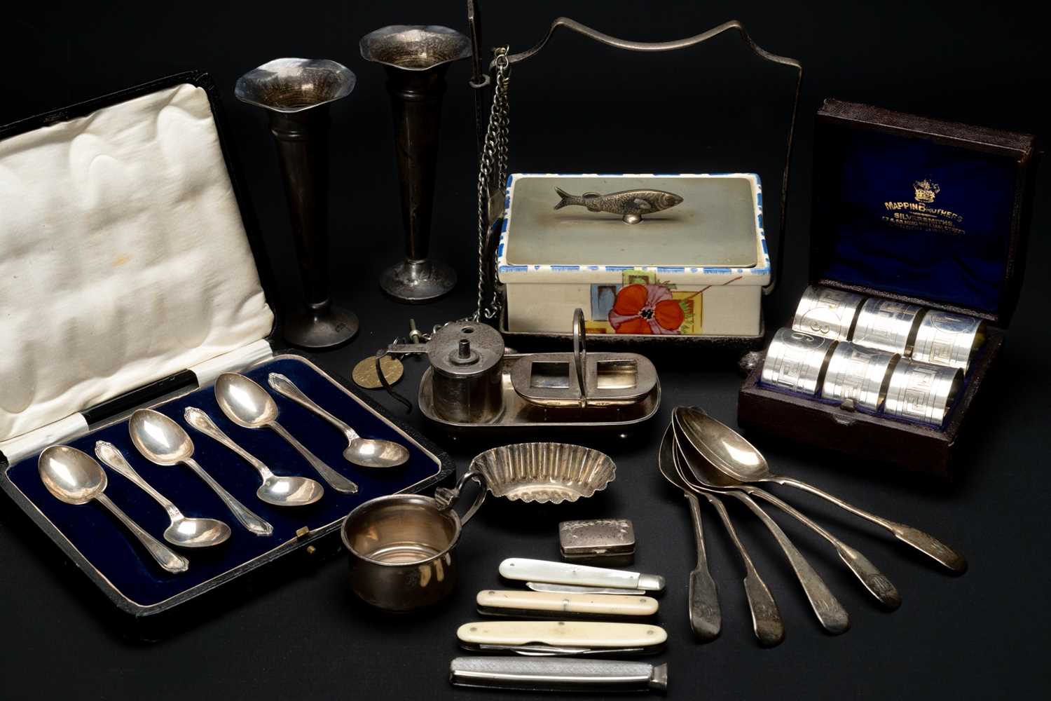 ASSORTED SILVER & EPNS, including cased set George V silver teaspoons, set plated napkin rings in