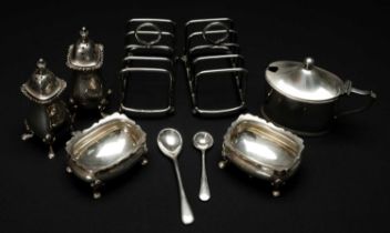 ASSORTED GEORGE V SILVER TABLEWARE, including small pair 5-bar toast racks, Birmingham 1926; and a