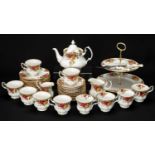 COLLECTION OF ROYAL ALBERT 'OLD COUNTRY ROSES' TEAWARE, comprising 10 x tea cups, 11 x saucers, 8