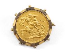 VICTORIAN GOLD SOVEREIGN, 1887, Jubilee head, in yellow metal brooch mount, 11.1gms Provenance: