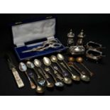 ASSORTED SILVER & PLATED COLLECTIBLES, including enamelled teaspoons variously decorated bowls and