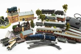 GROUP OF HORNBY, HORNBY DUBLO & LIMA 'OO' LOCOMOTIVES, COACHES AND WAGONS, including Hornby Flying