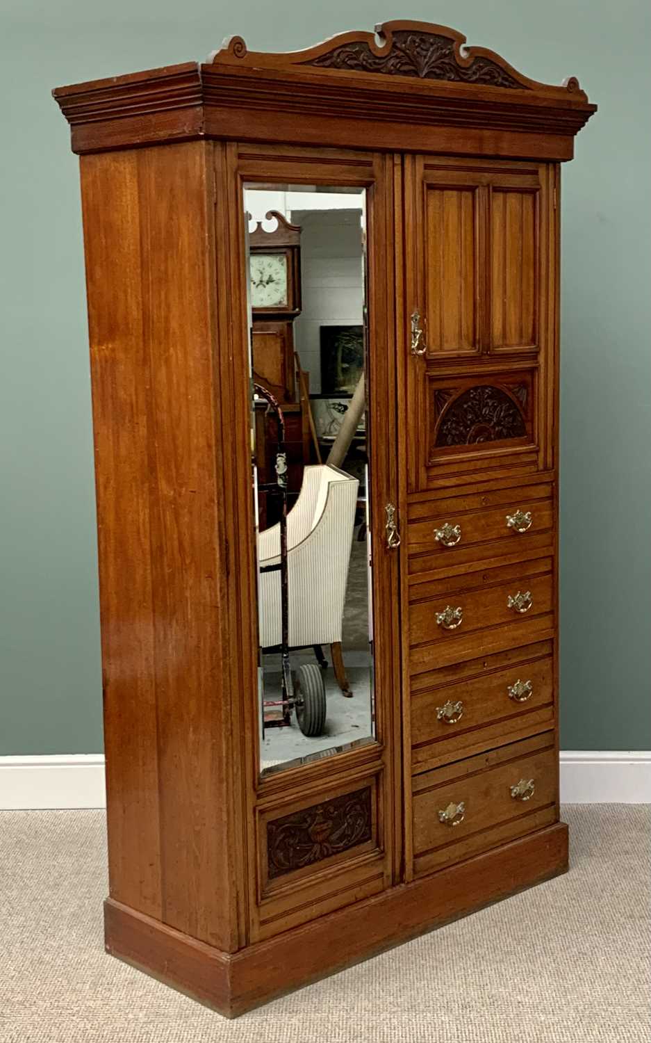 EDWARDIAN MAHOGANY WARDROBE & WALNUT SINGLE BED comprising combination full-mirror wardrobe, 22cms - Image 5 of 7