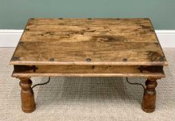 MODERN HARDWOOD & IRON MOUNTED COFFEE TABLE 41cms H, 90cms W, 60cms D