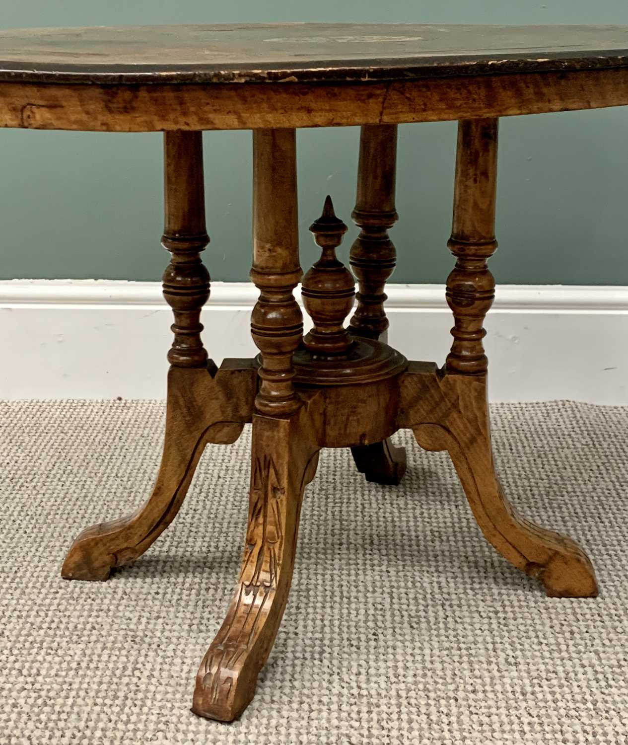 INLAID BURR WALNUT OVAL TOP COFFEE TABLE on a quad column base, 55cms H, 85cms L, 51cms W - Image 3 of 3