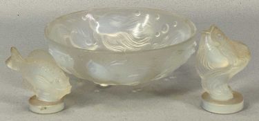 SABINO OPALESCENT ART GLASS BOWL, moulded with fan tail goldfish, 4cms H, 12cms diam., and two
