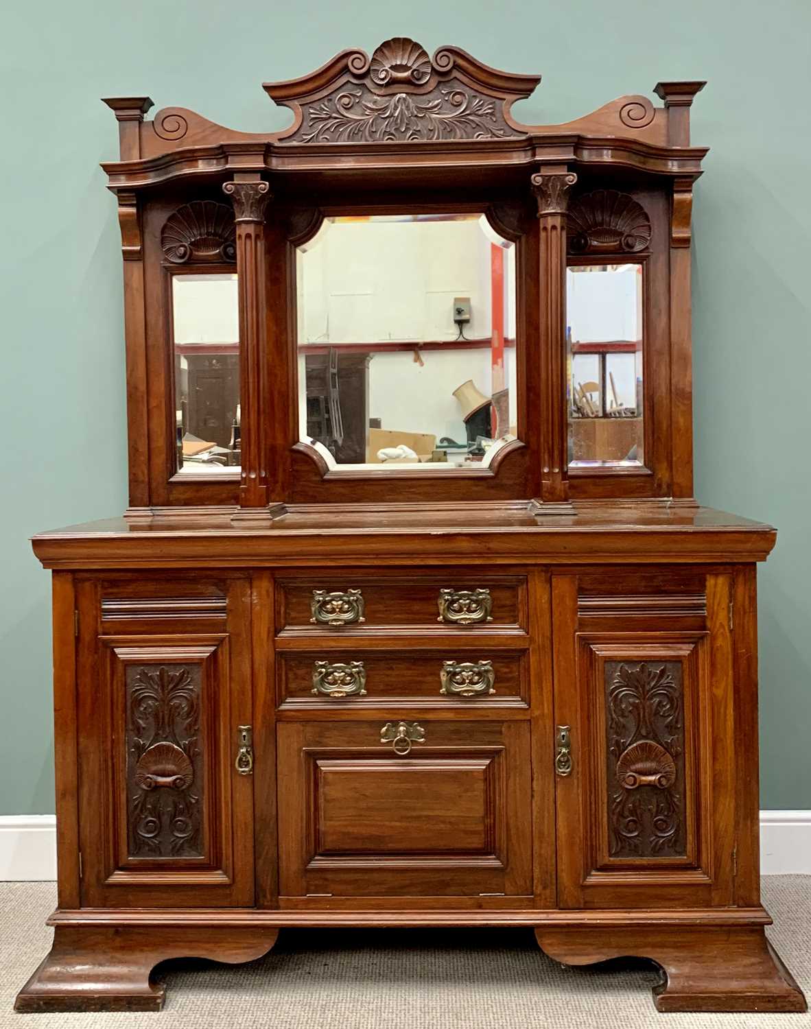 GOOD QUALITY MAHOGANY MIRRORBACK SIDEBOARD, circa 1900, having a carved top rail with shell detail