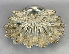 SCALLOP FORM SILVER BOWL, SHEFFIELD 1900, Atkin Brothers, grip handle end with each of the ribs