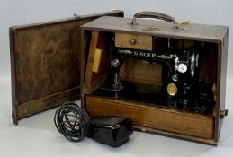 SINGER ELECTRIC SEWING MACHINE IN CASE, serial no. Y9870830, with foot pedal