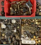VARIOUS DOOR FURNITURE, including brass doorknobs, oil lamp spares, including burners and other