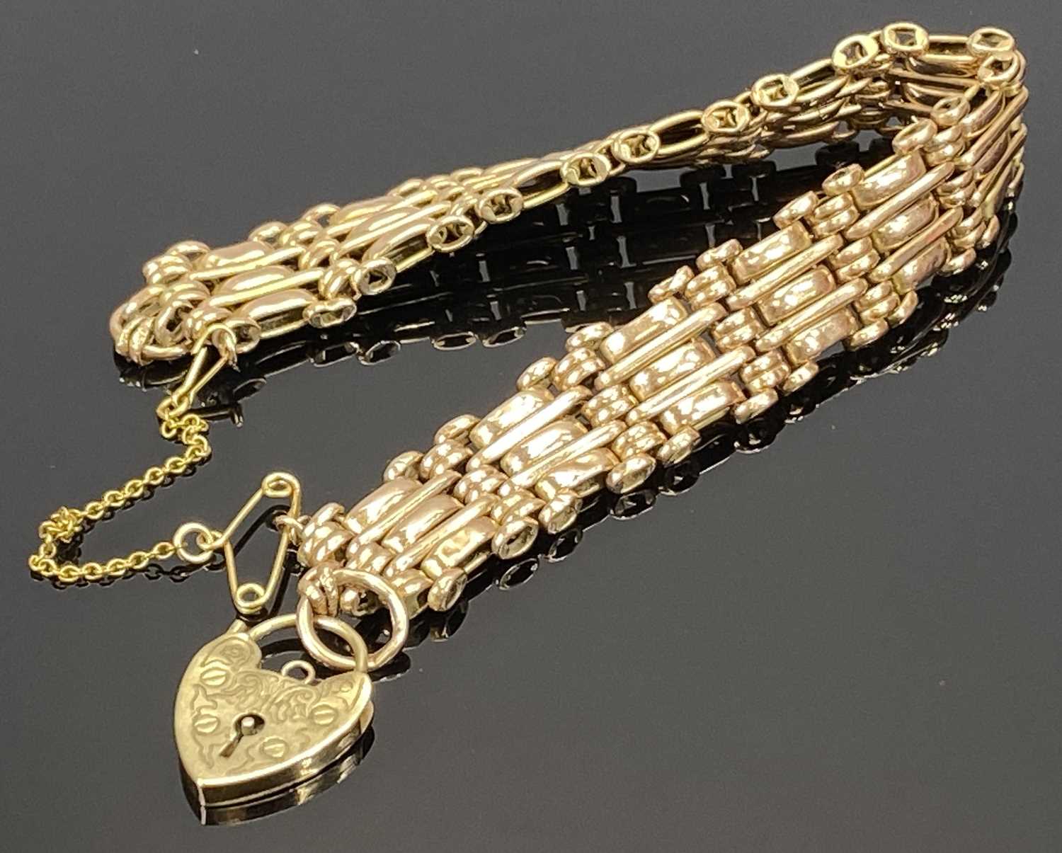 VINTAGE 9CT GOLD PART TEXTURED LINK BRACELET WITH PADLOCK CLASP & SAFETY CHAIN, circa 1900, 17. - Image 2 of 3