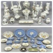 WEDGWOOD JASPERWARE, A COLLECTION, including 2 x oval dishes, each 20 x 26cms, and a large