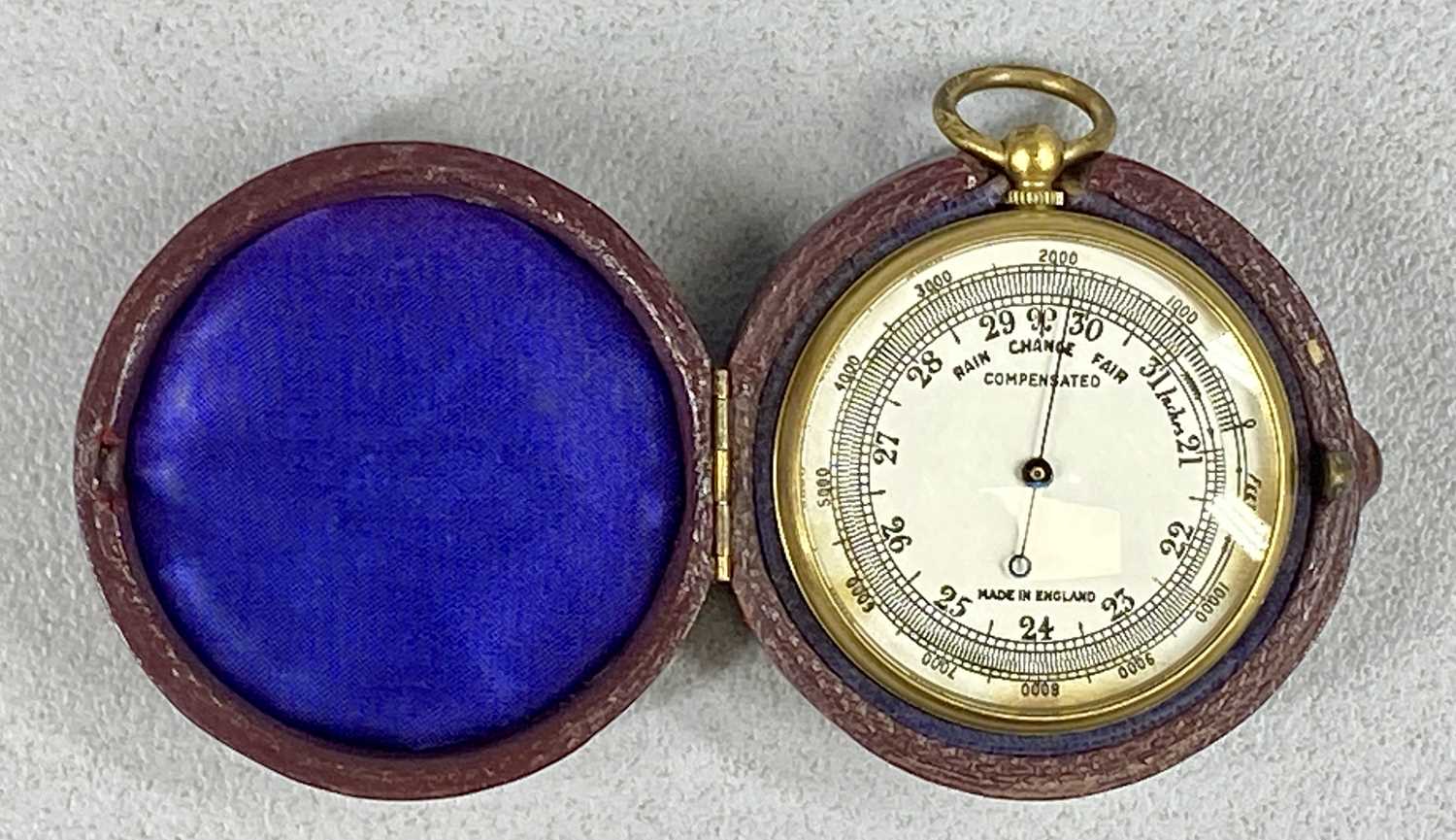 MAHOGANY CASED POCKET COMPASS, early 19th Century, the paper dial marked with quadrants of 10 degree - Image 3 of 6