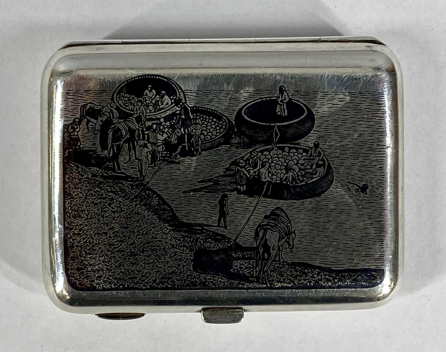 MIDDLE EAST WHITE METAL CIGARETTE CASE & A STYLISH SILVER PLATED ENTREE DISH AND COVER, the - Image 5 of 6