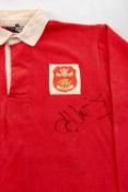 THE RUGBY CLUB HOUSE: J J WILLIAMS' LLANELLI RFC JERSEY 1970s match-worn by J J Williams MBE (1948-