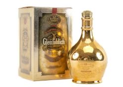 THE WHISKY CLUB HOUSE: GLENFIDDICH 18yo SUPERIOR RESERVE single malt whisky 43%, presented in gilt