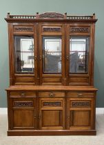 EXCELLENT EDWARDIAN MAHOGANY BOOKCASE CUPBOARD, having a balustrade gallery top with leaf and