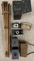 VINTAGE CAMERAS & ASSOCIATED GOODS, including large and small Brownie-type box cameras, Bellows