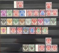 MALAYAN, STATES - mainly UMM GVI - QEII, some top values