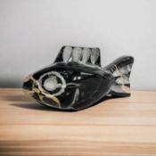 ‡ DARREN YEADON Podoro marble sculpture - small fish, signed, 10cms high Provenance: private