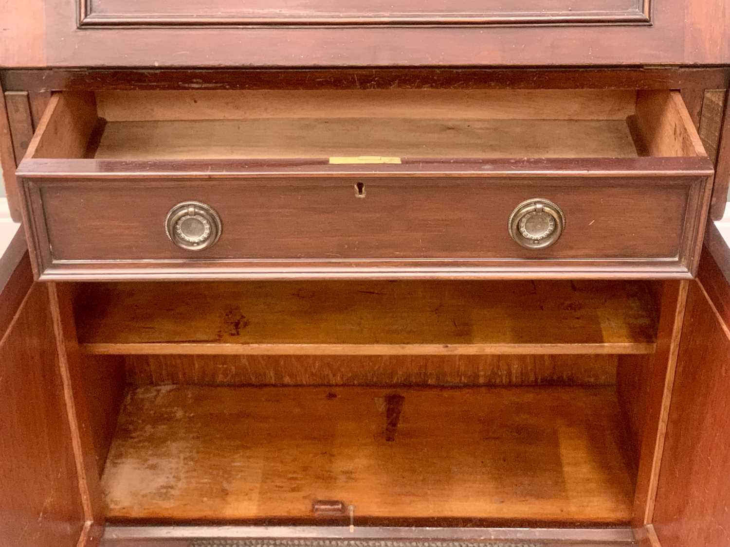 AN EDWARDIAN MAHOGANY BUREAU BOOKCASE having a twin door leaded-glass upper section over a fall - Image 5 of 11