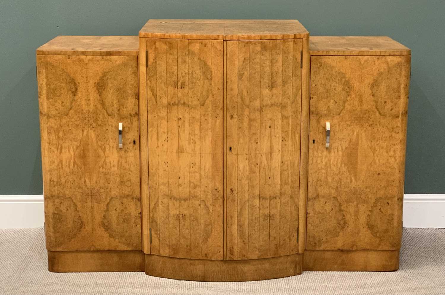 ART DECO BIRD'S EYE MAPLE VENEERED COCKTAIL CABINET SIDEBOARD, with twin fluted rib central doors - Image 2 of 8