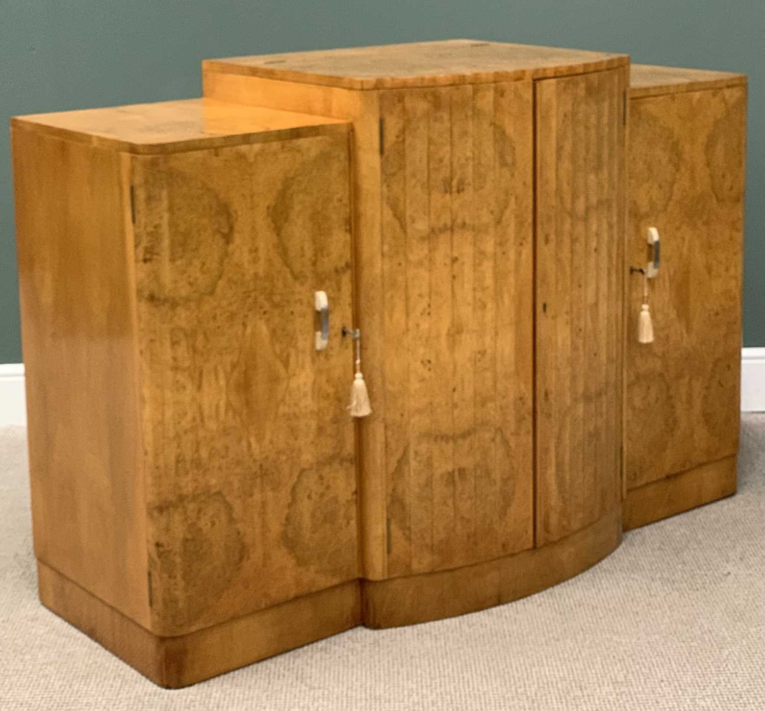 ART DECO BIRD'S EYE MAPLE VENEERED COCKTAIL CABINET SIDEBOARD, with twin fluted rib central doors - Image 6 of 8