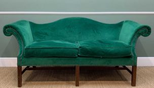 GEORGIAN STYLE SERPENTINE SETTEE, stylish emerald green velvet upholstery, studded scrolled arms,