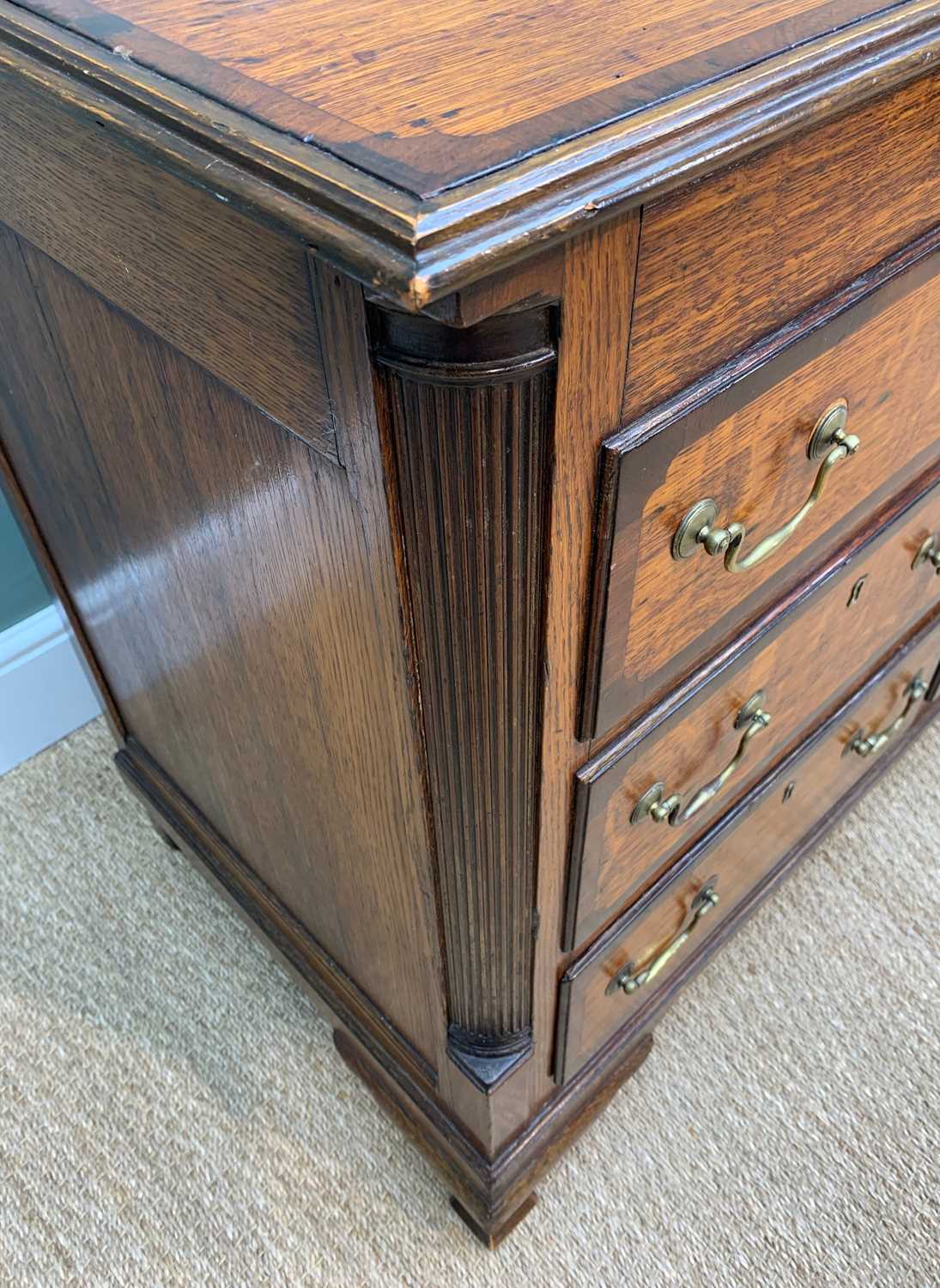 GEORGE III JOINT OAK & MAHOGANY CROSSBANDED LANCASHIRE MULE CHEST, double plank hinged top above - Image 7 of 17