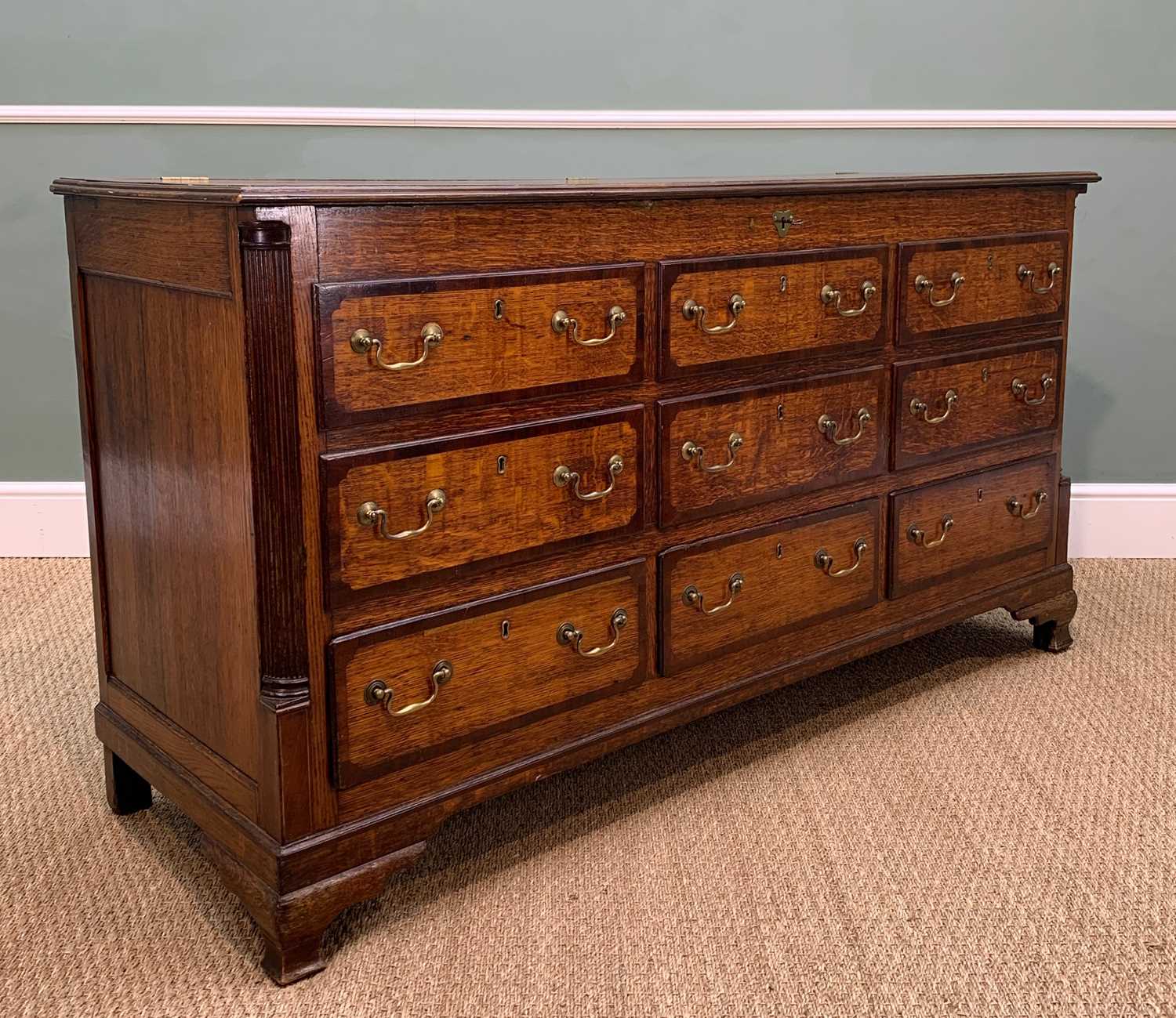 GEORGE III JOINT OAK & MAHOGANY CROSSBANDED LANCASHIRE MULE CHEST, double plank hinged top above - Image 2 of 17