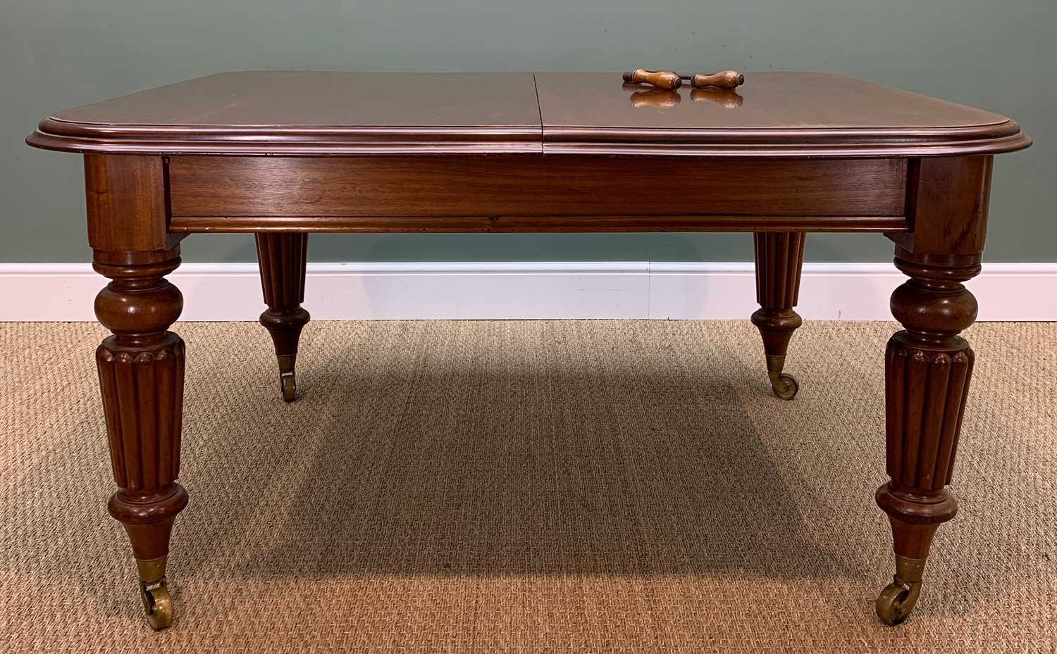 VICTORIAN STYLE MAHOGANY EXTENDING DINING TABLE, with three extra leaves, tapering reeded legs, - Image 2 of 4