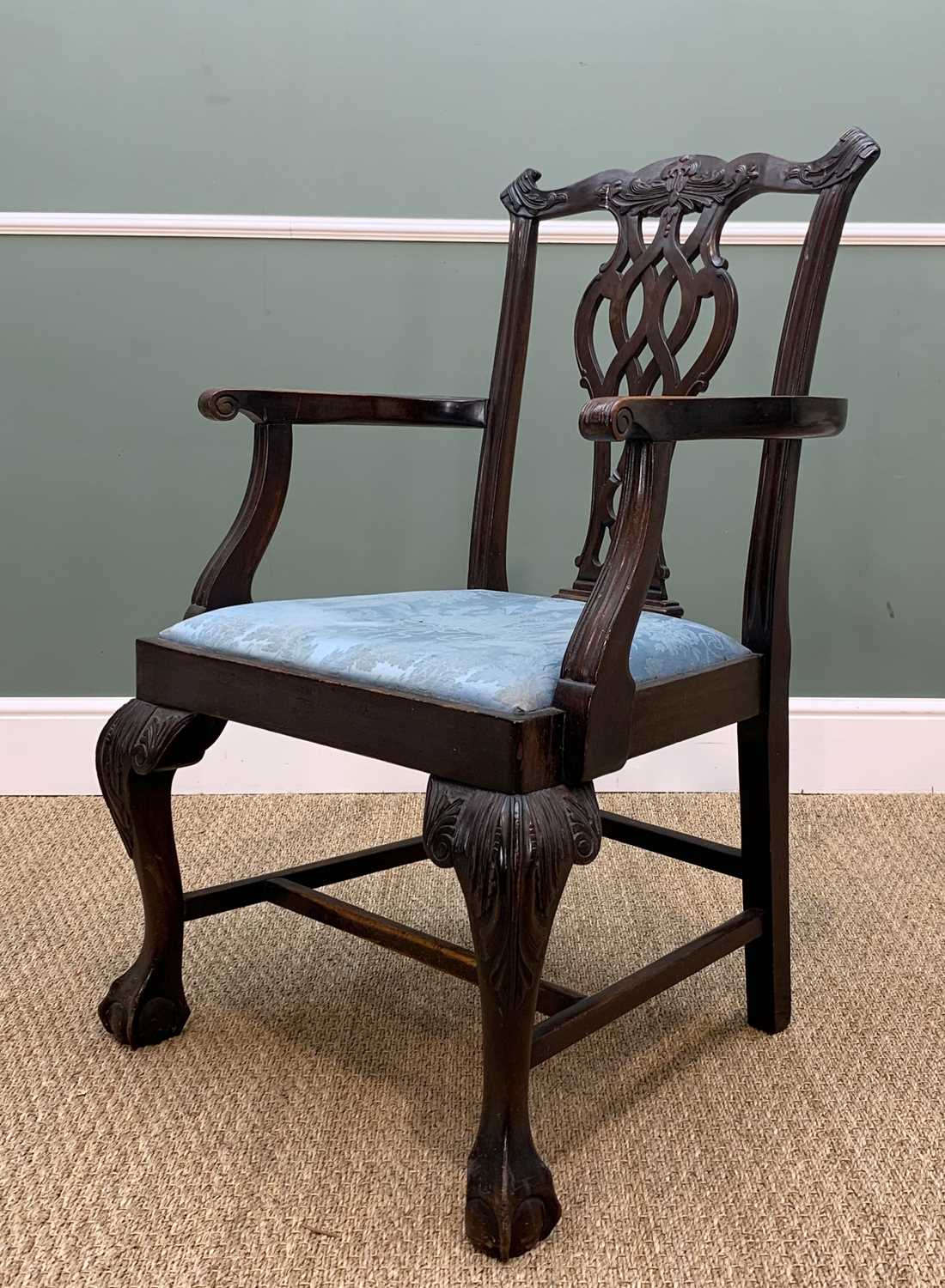 HARLEQUIN SET OF TWELVE DINING CHAIRS early 20th C. comprising eight Chippendale style mahogany - Image 9 of 10