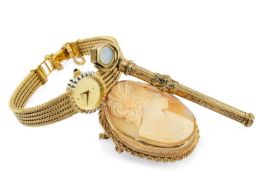 9CT GOLD CAMEO BROOCH, yellow metal propelling pencil with revolving gem set terminal, and a Citizen