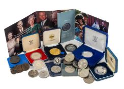 ASSORTED COMMEMORATIVE & OTHER COINS, including 2007 Alderney silver proof 50p, 1977 jubilee