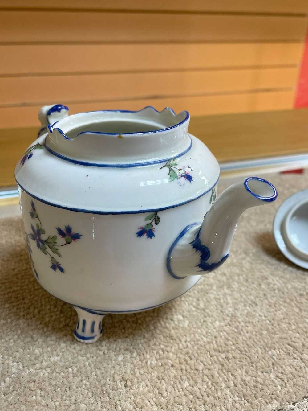 18TH C. LUDWIGSBURG PORCELAIN TEAPOT & COVER, painted with blue cornflowers, cover with lion finial, - Image 10 of 13