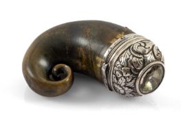 LARGE 19TH C. SCOTTISH HORN SNUFF MULL with applied white metal (unmarked) hinged cap, decorated