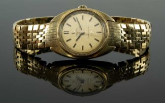 18CT GOLD LADIES' OMEGA CONSTELLATION BRACELET WATCH, c. 1970, ref. 567.011, 24J automatic cal.