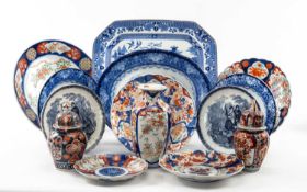 ASSORTED STAFFORDSHIRE PRINTED POTTERY & JAPANESE IMARI, including Burleigh Willow pattern meat