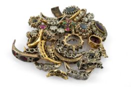 ASSORTED OFF CUT JEWELLERY comprising mainly ring pieces containing some tiny diamonds and other