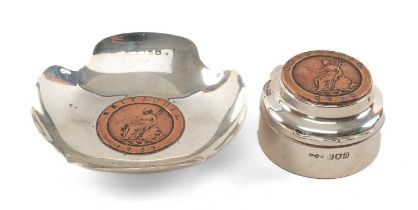 TWO CARTWHEEL TWOPENCE-INSET SILVER ASHTRAYS, 1987 Birmingham & London hallmarks, one as a